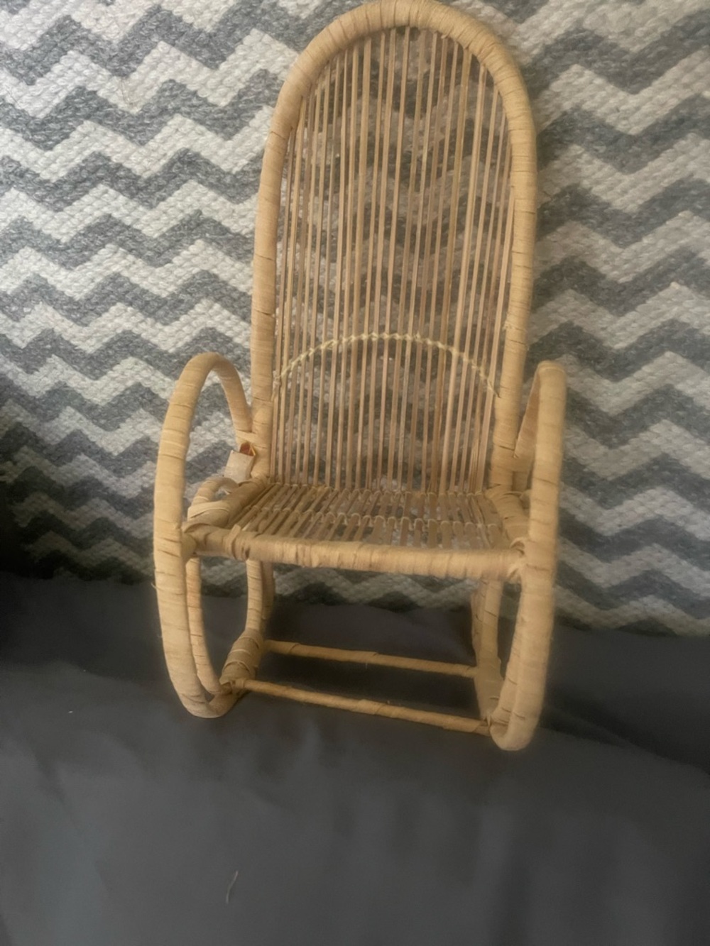💕🔥4/$20 
Vintage 8 inch wooden rocking chair